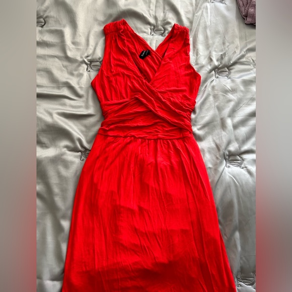 NWOT Bebe red open back dress criss cross S - Picture 3 of 6